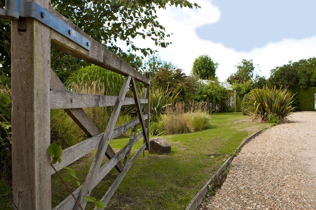 Lockgate Dairy Bed & Breakfast Chichester Dış mekan fotoğraf