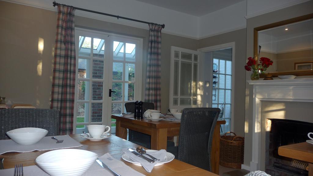 Lockgate Dairy Bed & Breakfast Chichester Dış mekan fotoğraf